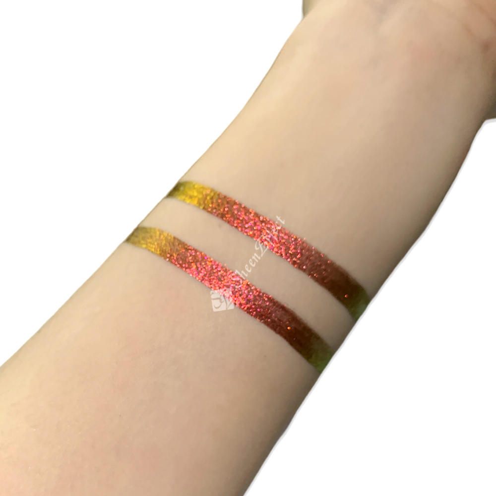 Chameleon Liquid Eyeshadow – Black-to-Red Color Shift, 18H Crease-Proof Metallic Finish